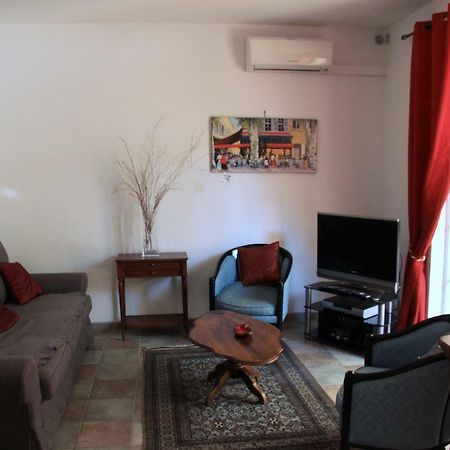 Appartement Avec Patio Et Garage Centre Ville Et Plage Sanary-sur-Mer Exterior photo