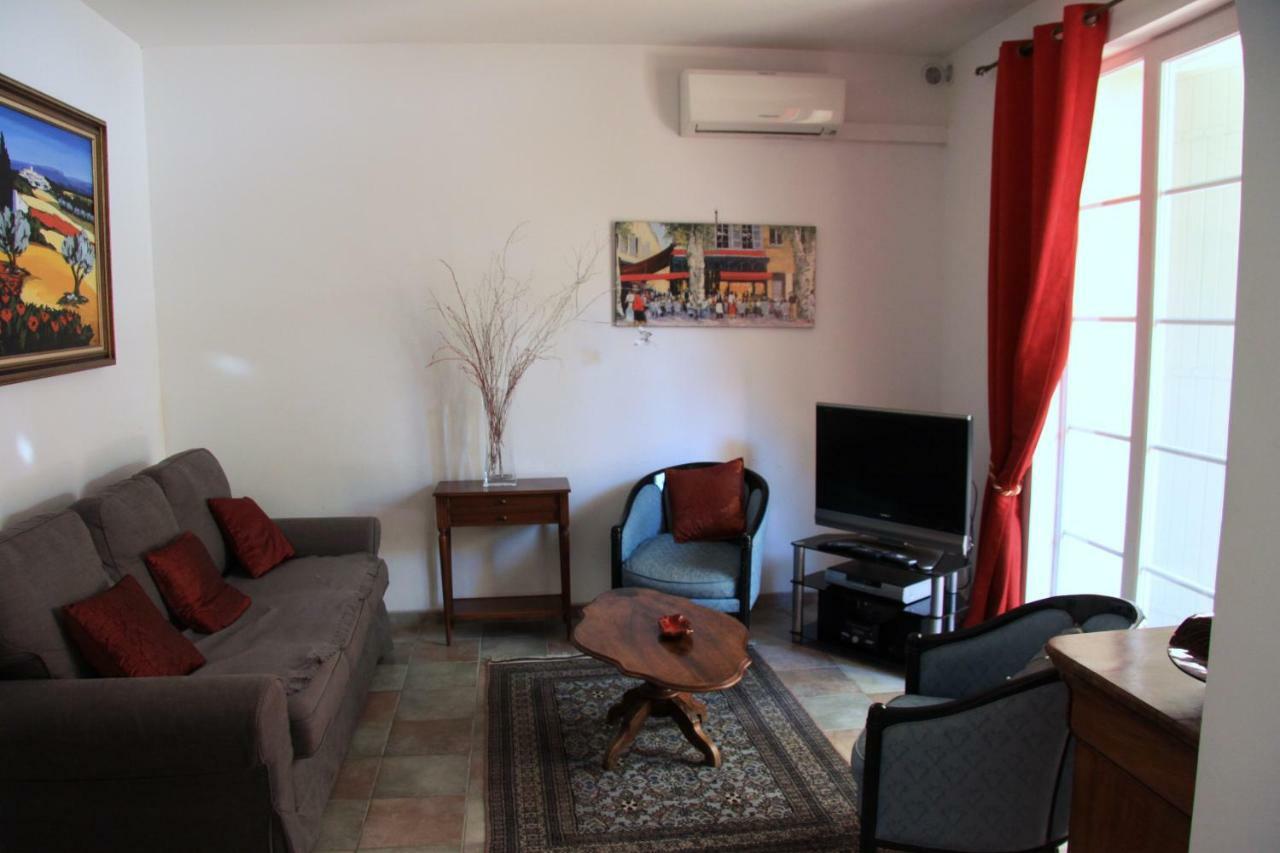 Appartement Avec Patio Et Garage Centre Ville Et Plage Sanary-sur-Mer Exterior photo